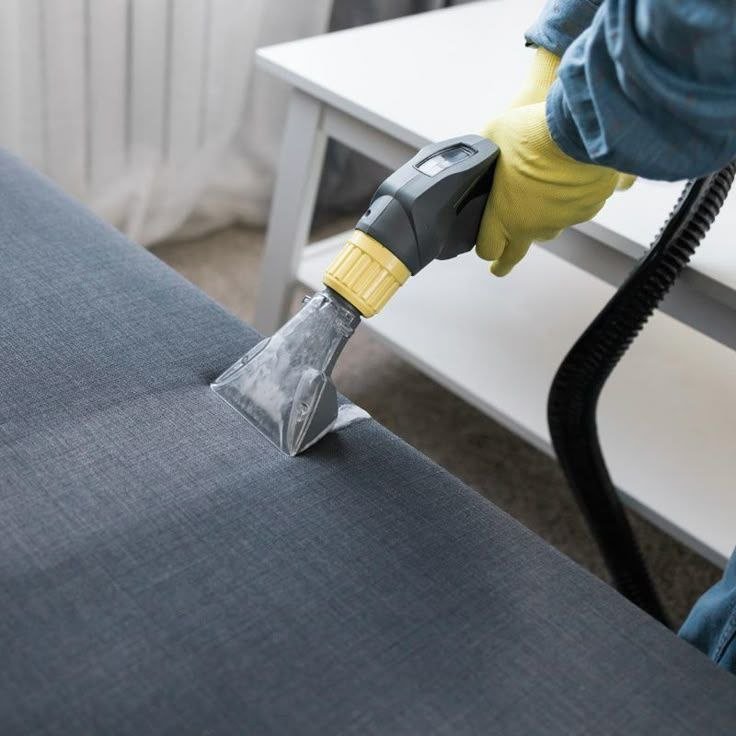 Limpieza de alfombras y tapicerías con máquina de inyección-extracción en Santiago de Compostela